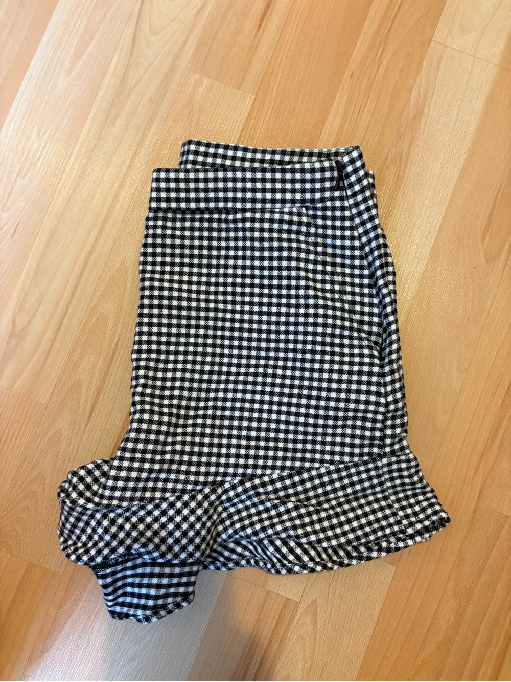 Black and White Gingham Ruffle Hem Women's Shorts